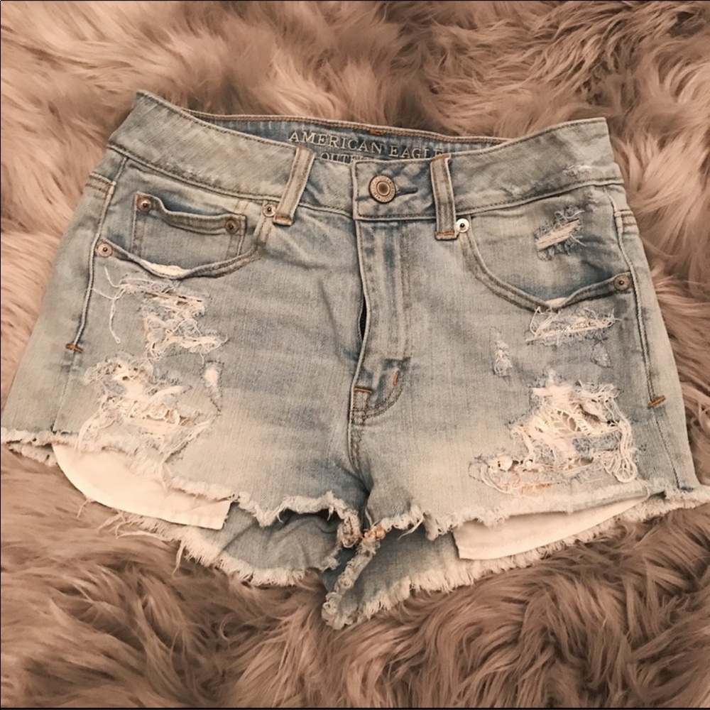 American Eagle Festival Hi Rise Shorts